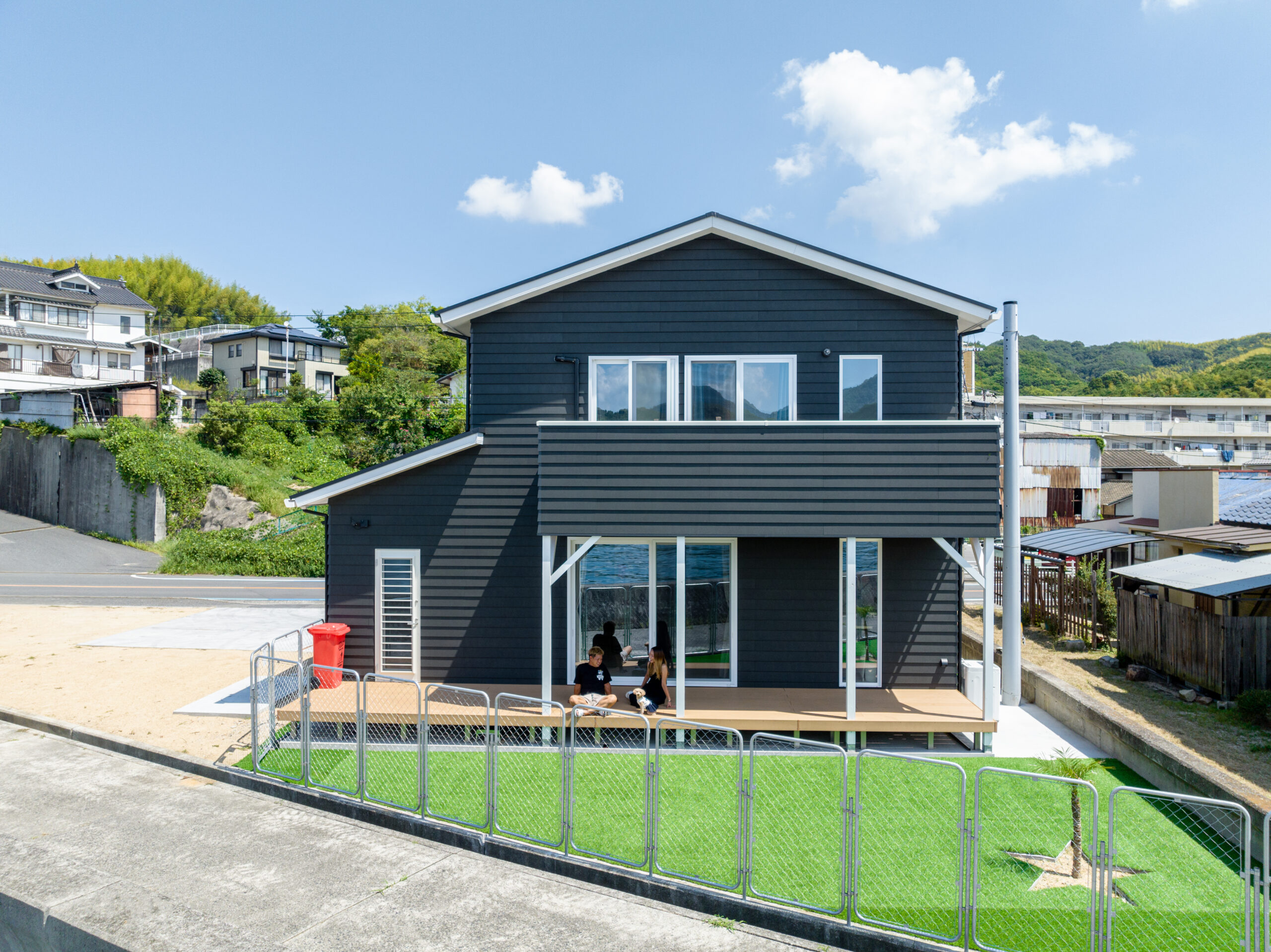 海の見えるカリフォルニアハウス - 広島県福山市の注文住宅・高性能